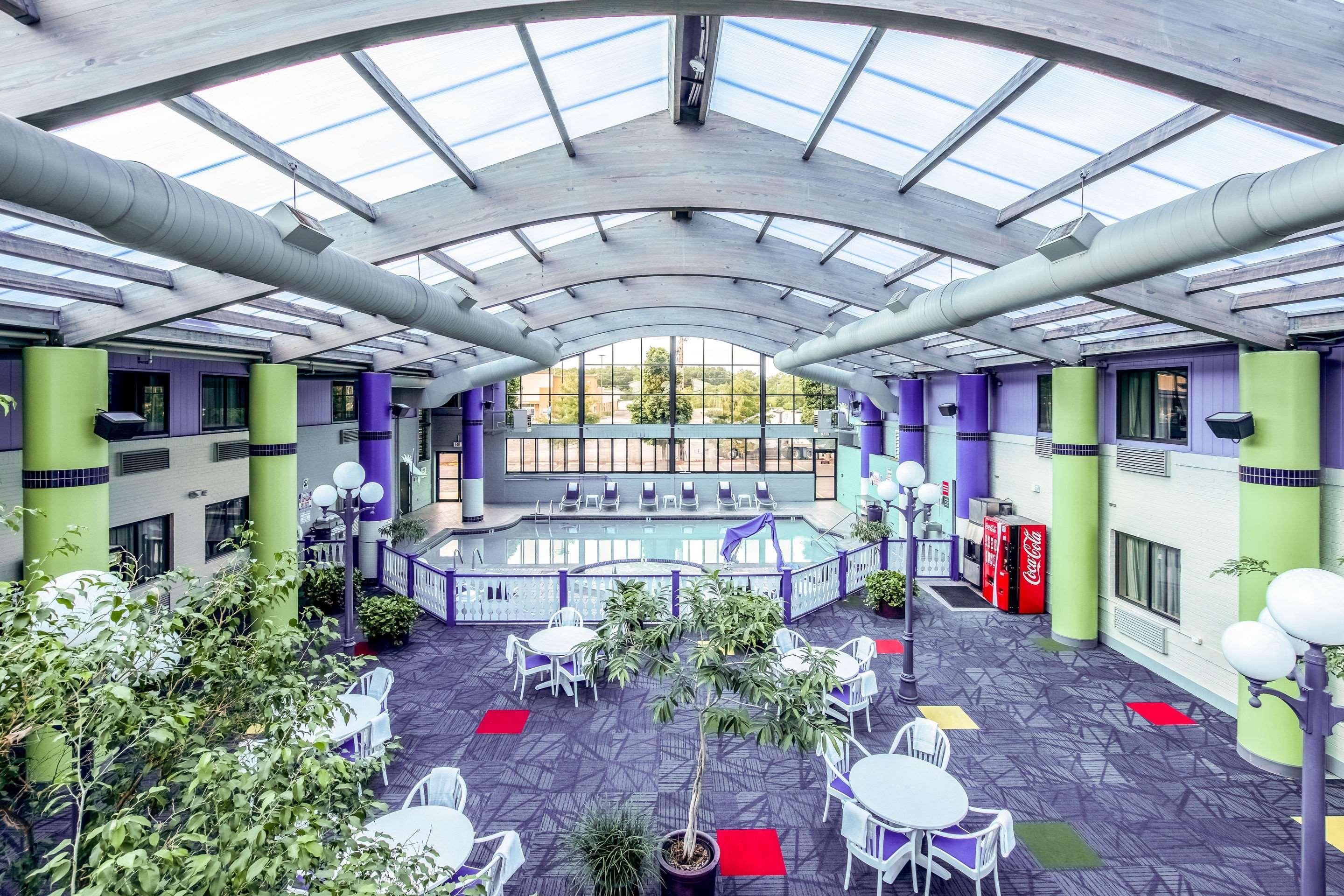 Country Inn & Suites By Radisson, Muskegon, Mi Экстерьер фото