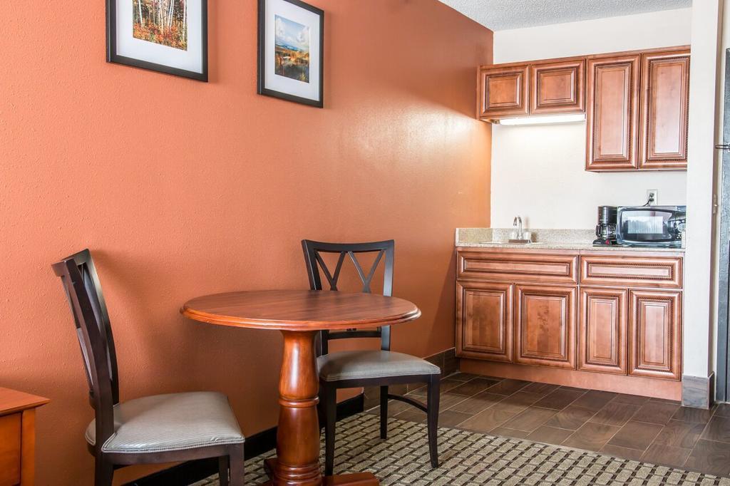Country Inn & Suites By Radisson, Muskegon, Mi Экстерьер фото