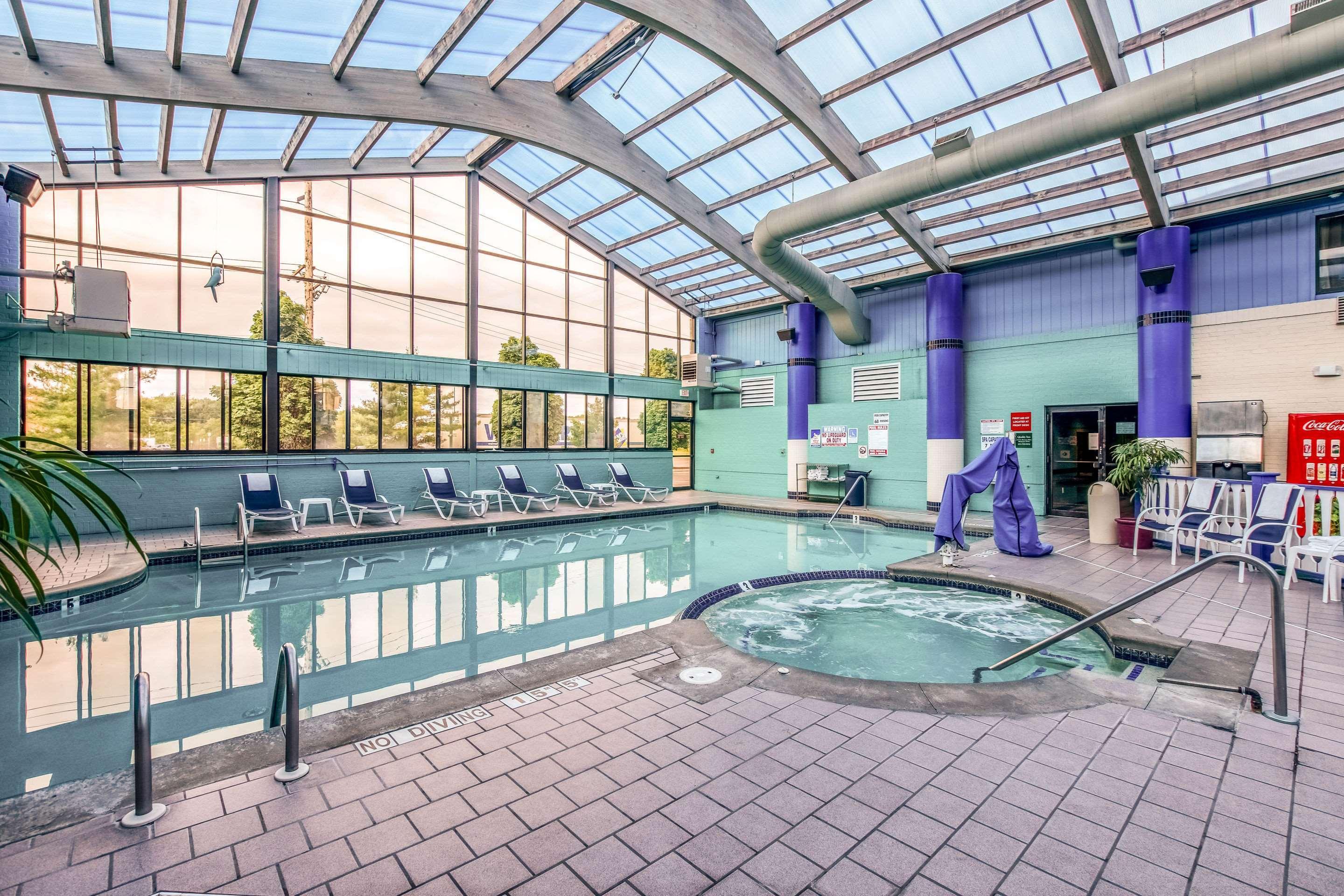Country Inn & Suites By Radisson, Muskegon, Mi Экстерьер фото